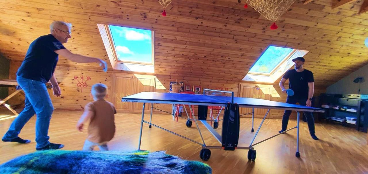 Pilava Hotel Roja Buitenkant foto