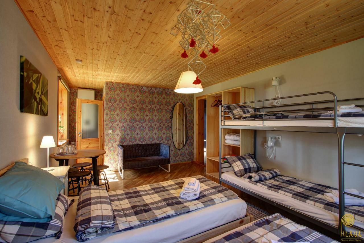 Pilava Hotel Roja Buitenkant foto